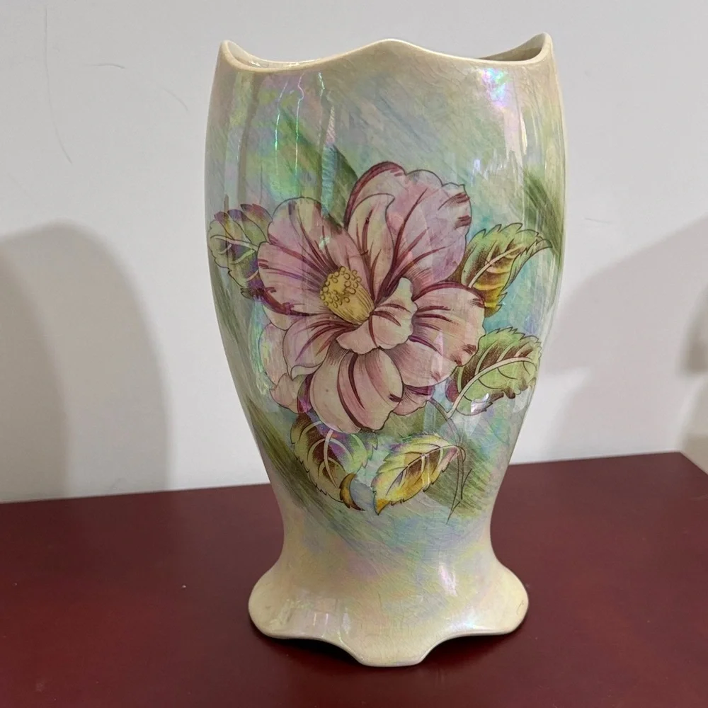 VTG ROYAL WINTON GRIMWADES ENGLAND PINK FLORAL FOOTED VASE IRIDESCENT LUSTREWARE